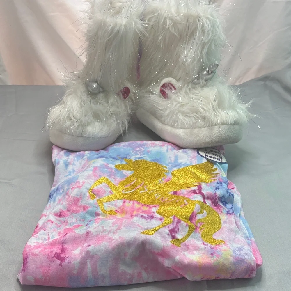Unicorn Tie-Dye Nightgown with White Fuzzy Unicorn 🦄 Slippers